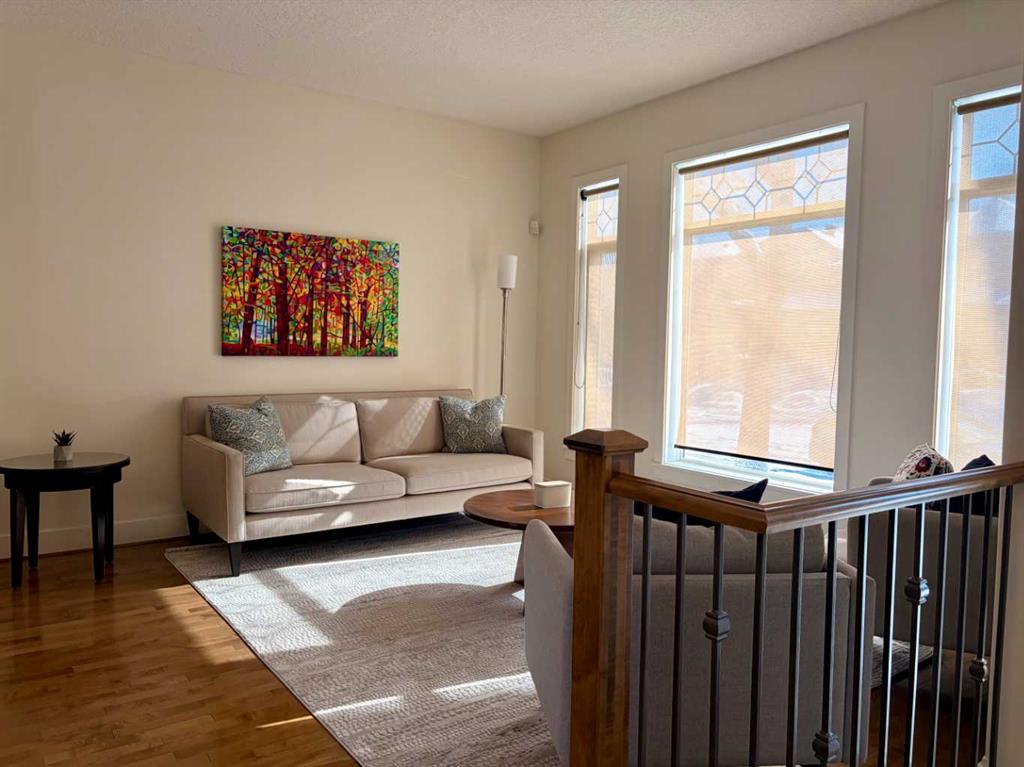 Picture for 624 27 Avenue NW