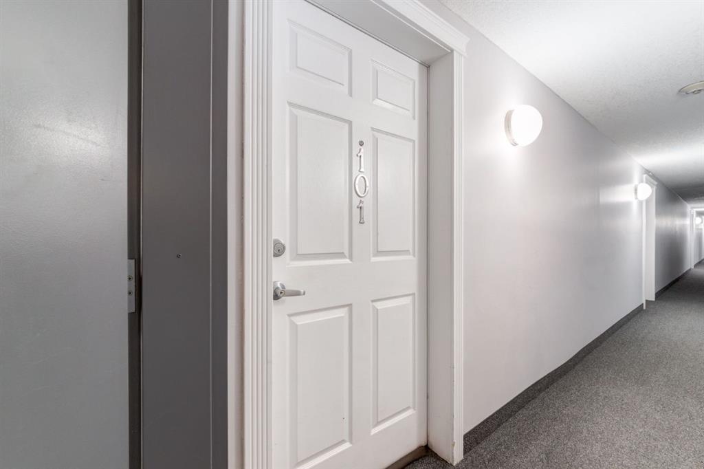 Picture for 101, 11 Somervale View SW