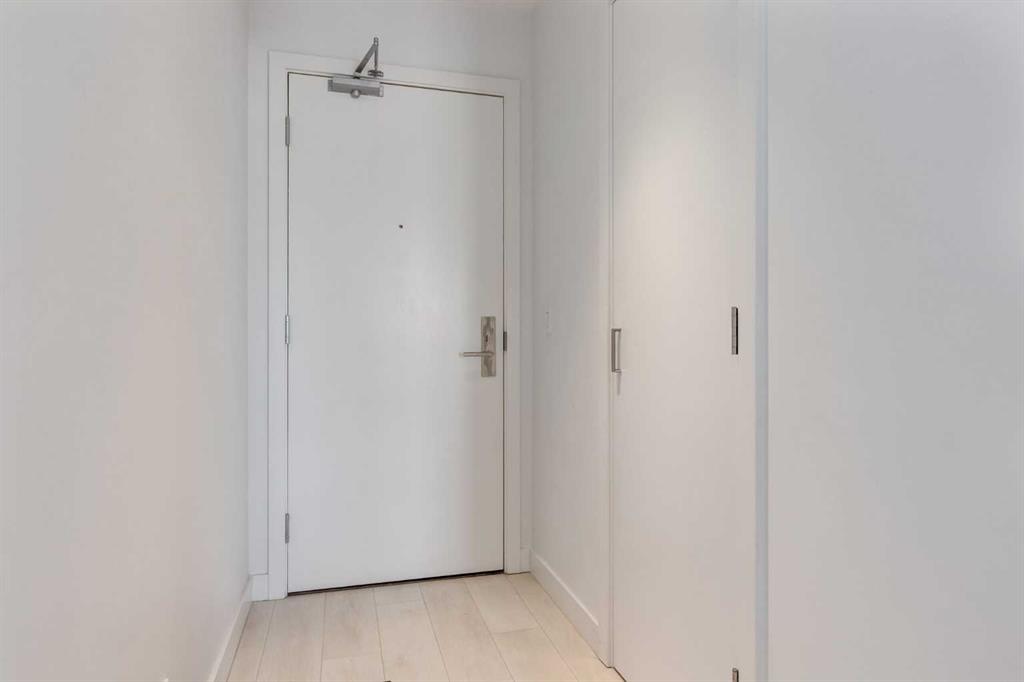 Picture for 1407, 1501 6 Street SW