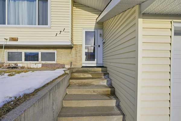 Picture for 171 Rundlefield Crescent NE
