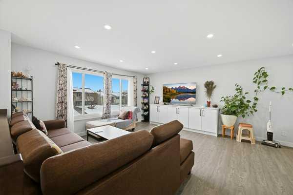 Picture for 171 Rundlefield Crescent NE