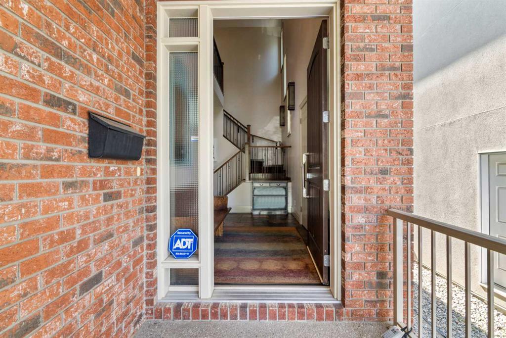 Picture for 627 27 Avenue NE