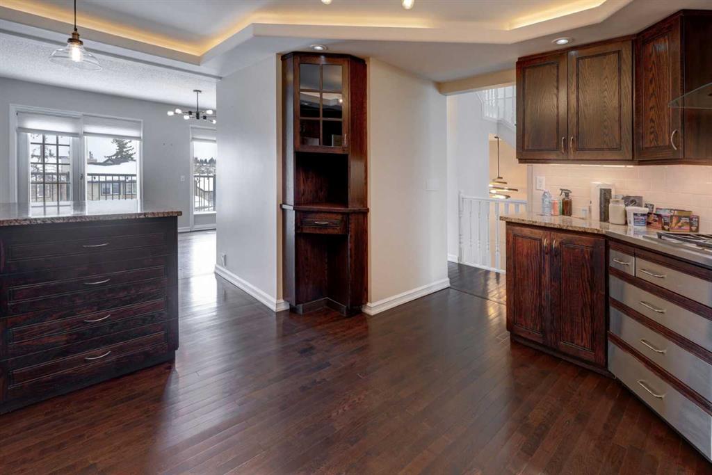 Picture for 20, 448 Strathcona Drive SW