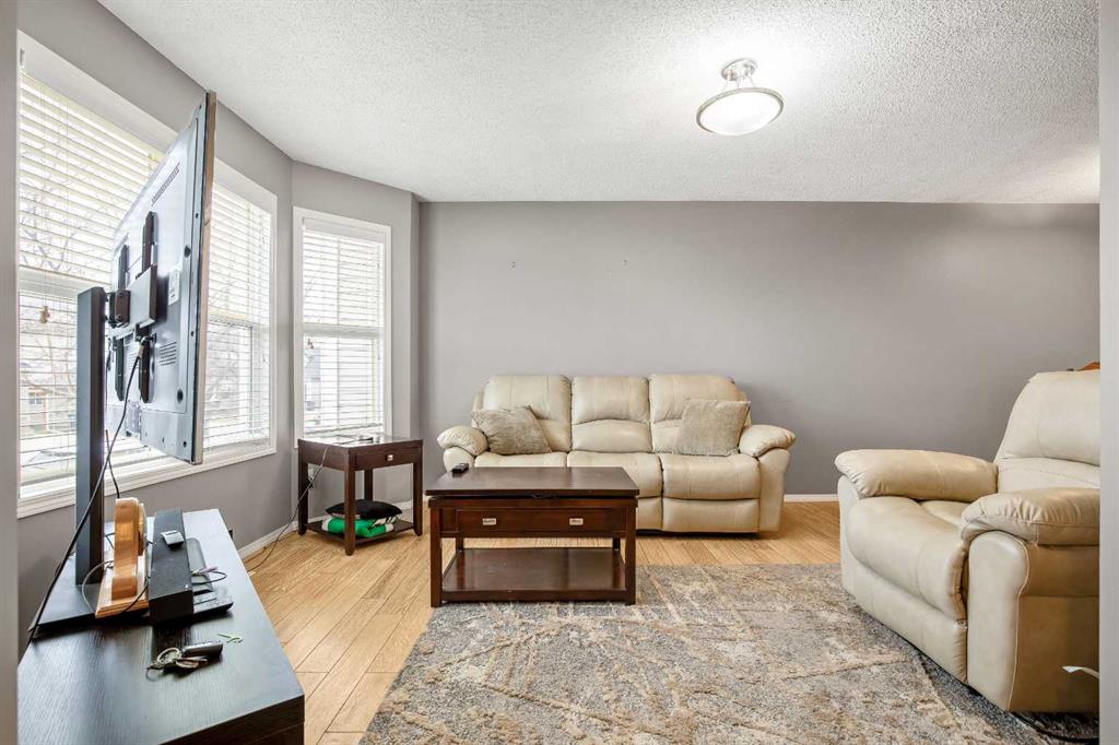 Picture for 806 Prairie Sound Circle NW