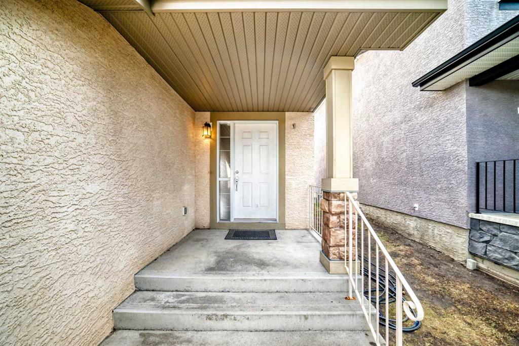 Picture for 264 Everwillow Green SW