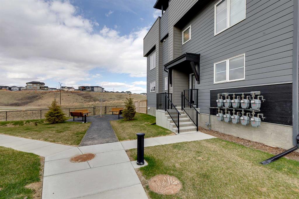 Picture for 302, 260 Rowley Way NW