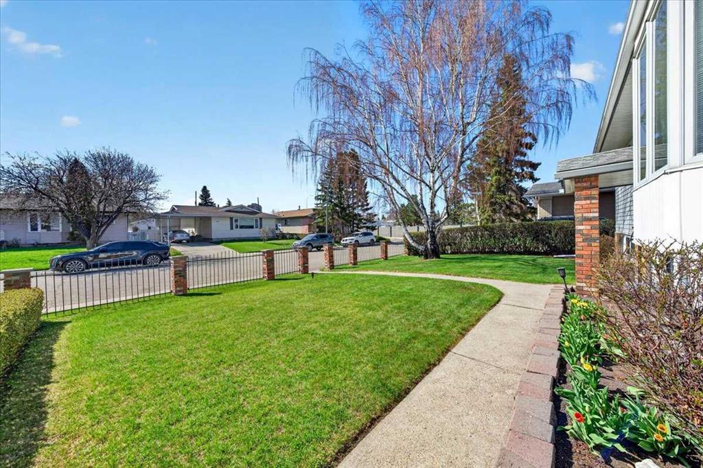 Picture for 332 Whitney Crescent SE