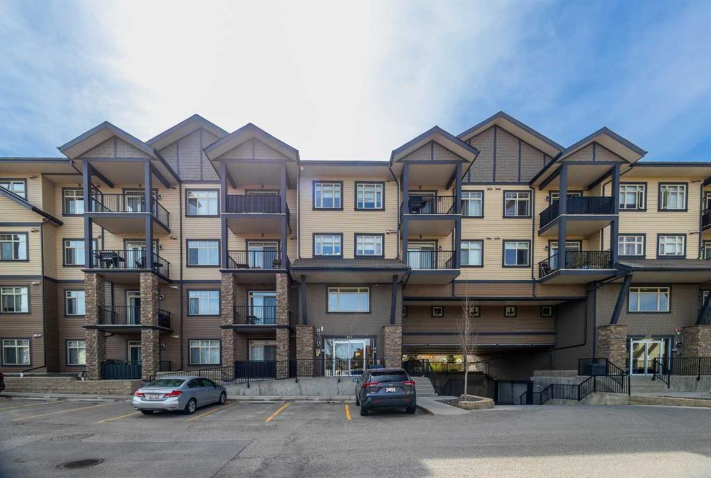 Picture for 403, 117 Copperpond Common SE