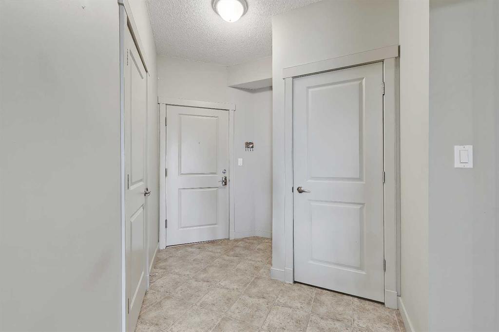 Picture for 3501, 5605 Henwood Street SW