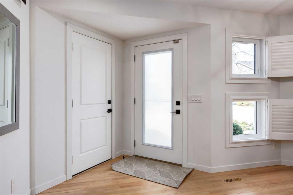 Picture for 81 Inglewood Point SE