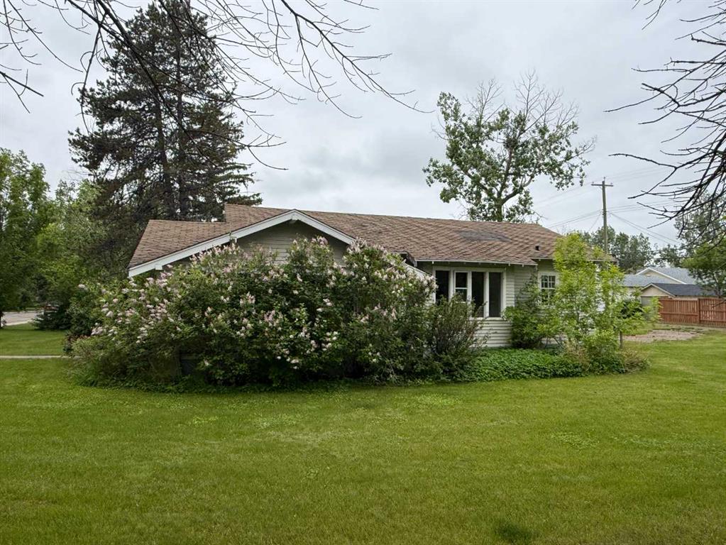 Picture for 502 1 Street S