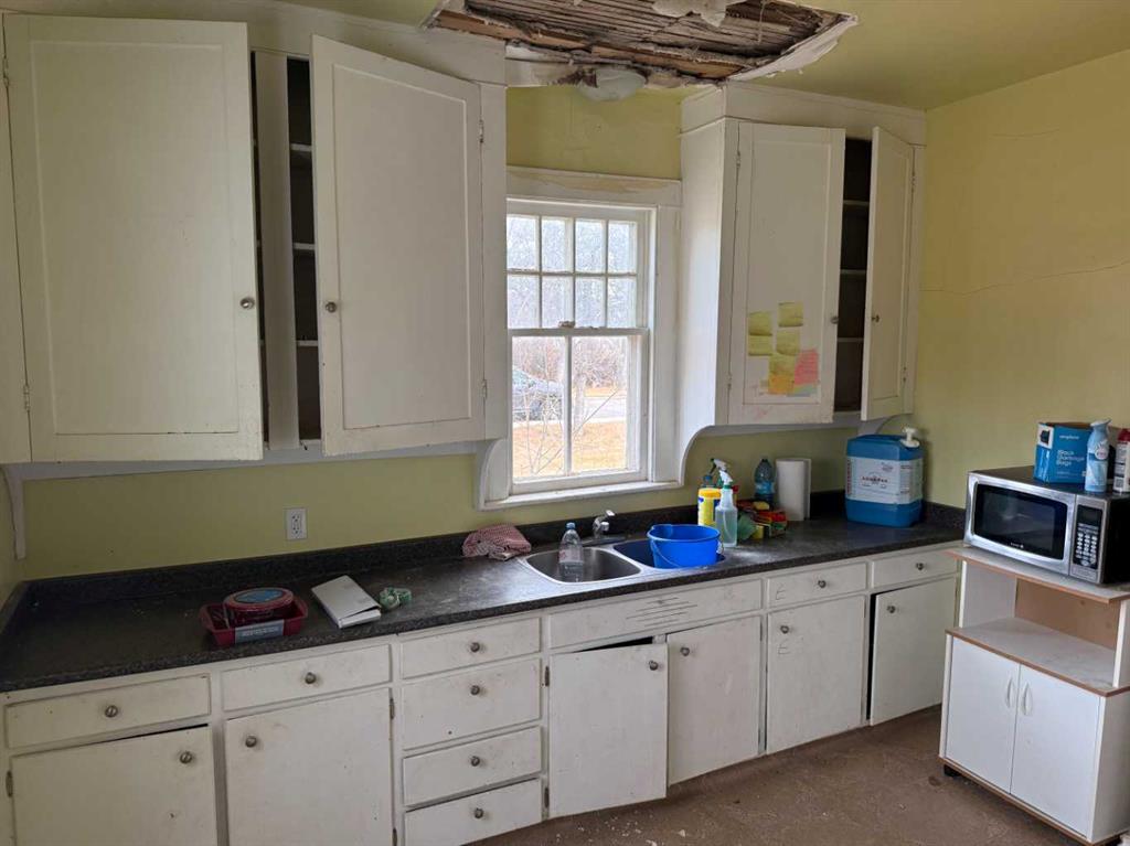 Picture for 502 1 Street S