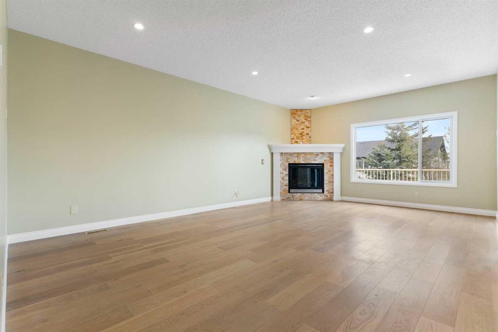 Picture for 175 Sunset Close 