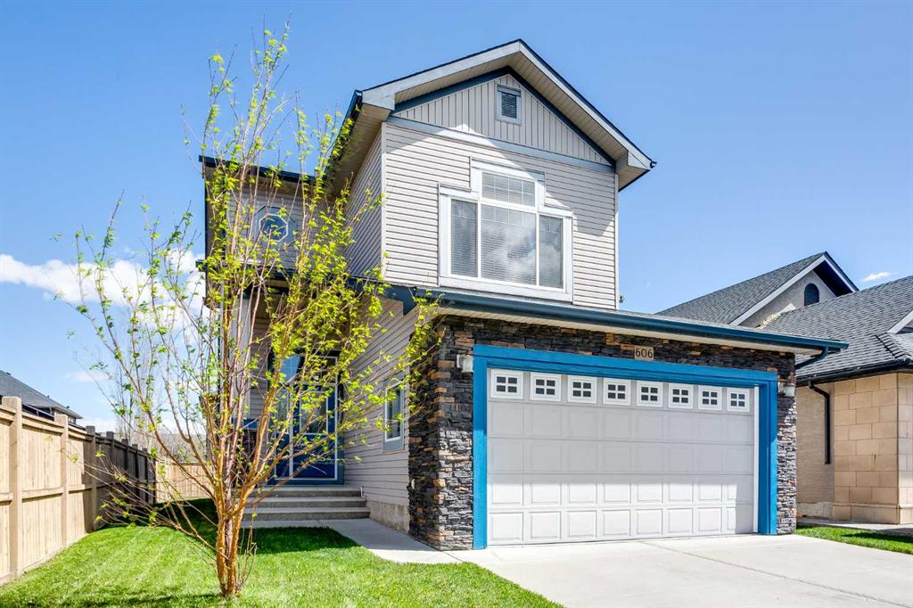 Picture for 606 Montgomery Close SE