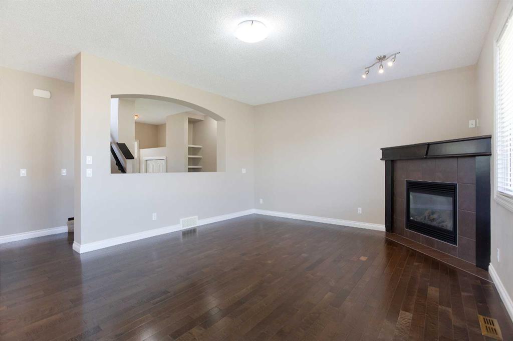 Picture for 606 Montgomery Close SE