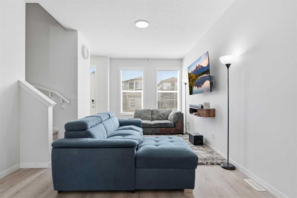 Picture for 200 Corner Meadows Way NE