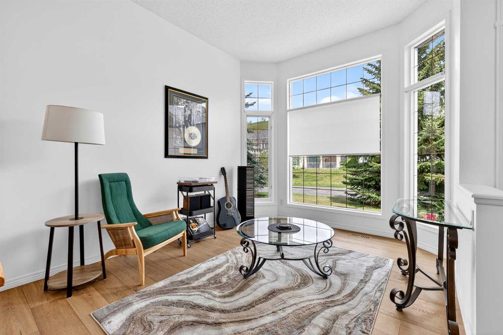 Picture for 18 Eagleview Place 