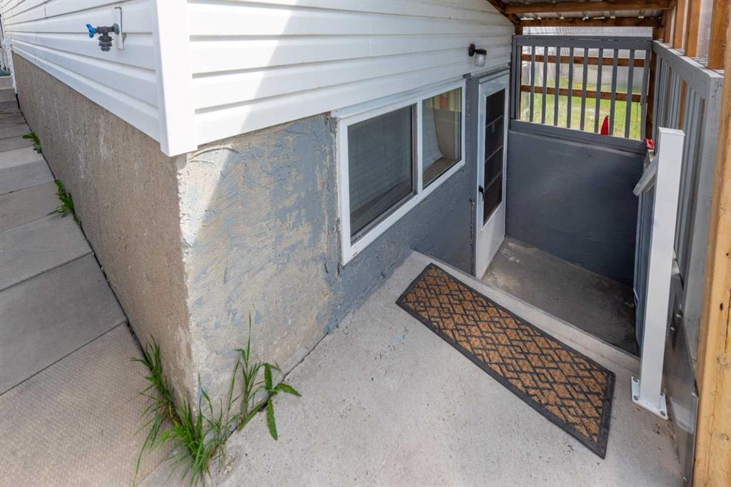 Picture for 45 Martin Crossing Crescent NE