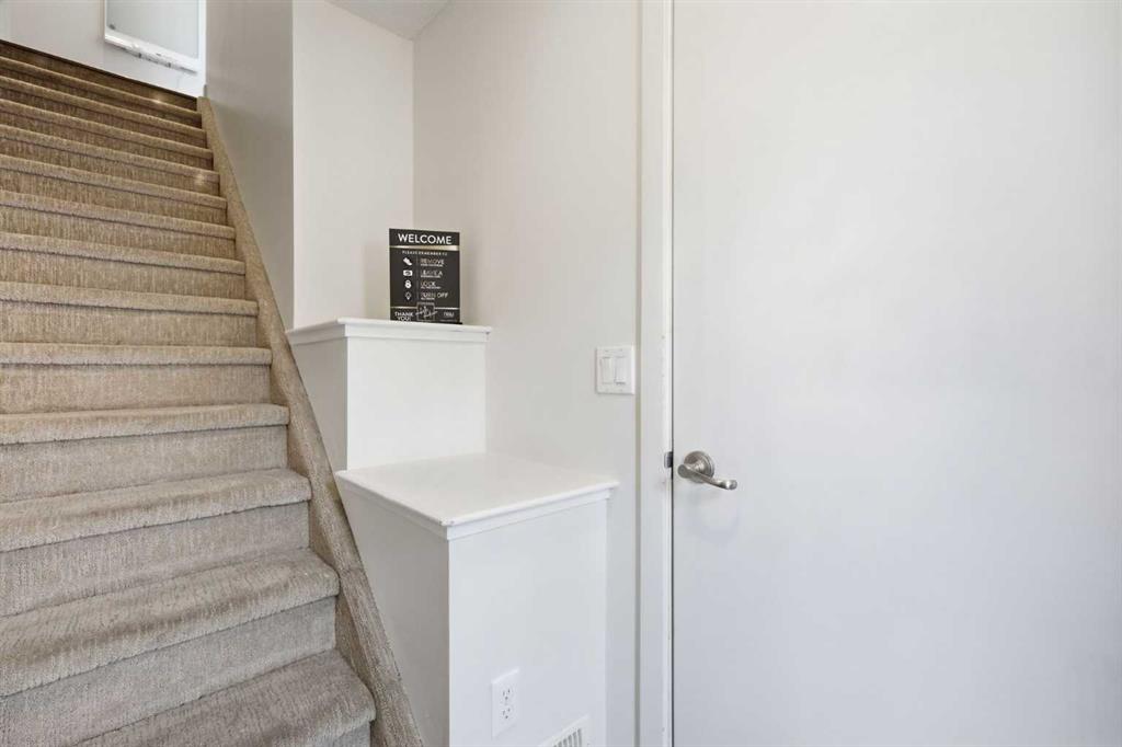 Picture for 220 Covecreek Circle NE