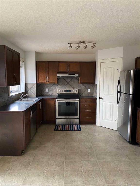 Picture for 210 Saddlebrook Way NE
