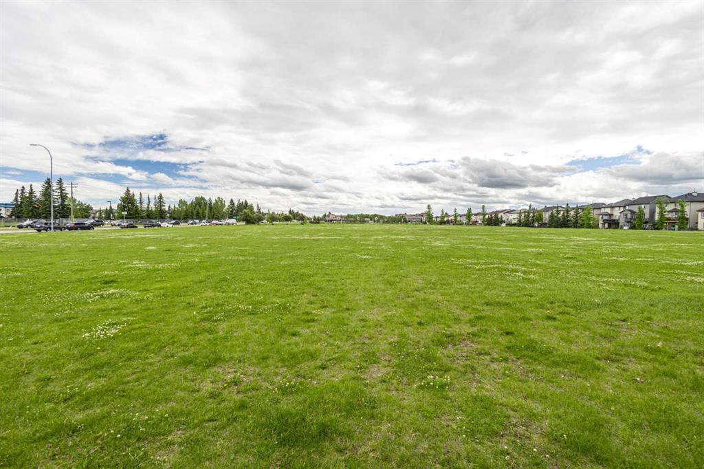 Picture for 1223, 8 Bridlecrest Drive SW