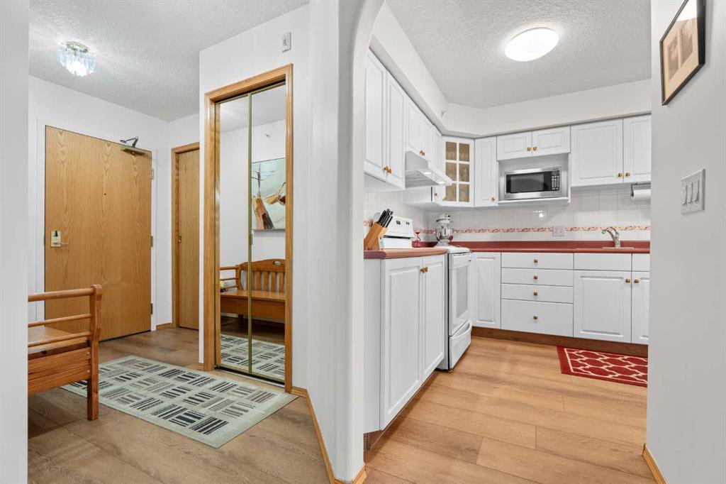 Picture for 413, 7239 Sierra Morena Boulevard SW