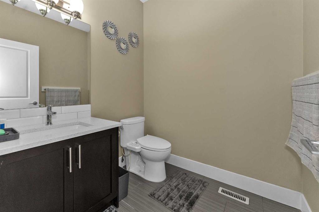 Picture for 7432 Ogden Road SE https://www.cirrealty.ca/reb/creb/59/A2266559_9.jpg