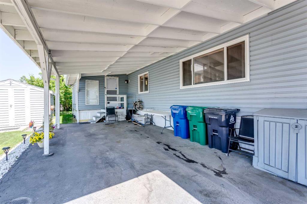 Picture for 62, 99 Arbour Lake Road NW