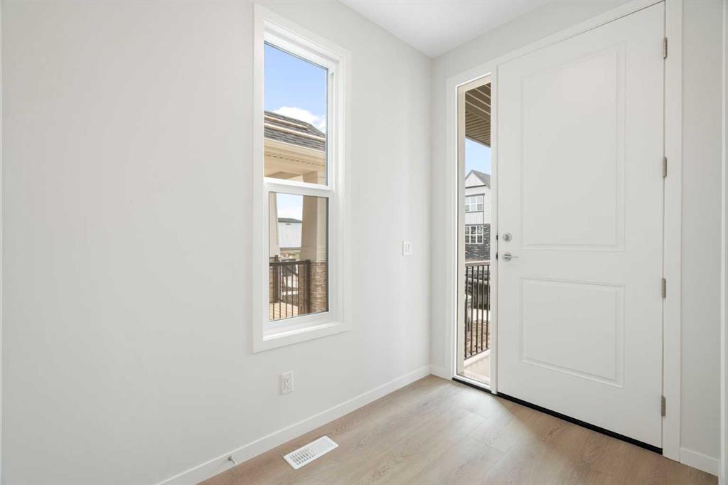 Picture for 135 Creekview Gardens SW