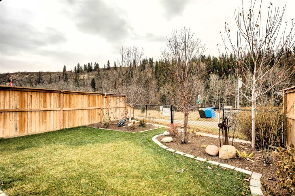 Picture for 44 Riviera Court 