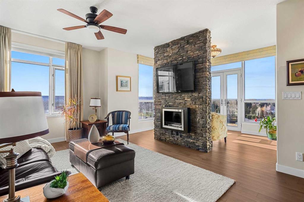 Picture for 808, 16 Varsity Estates Circle NW