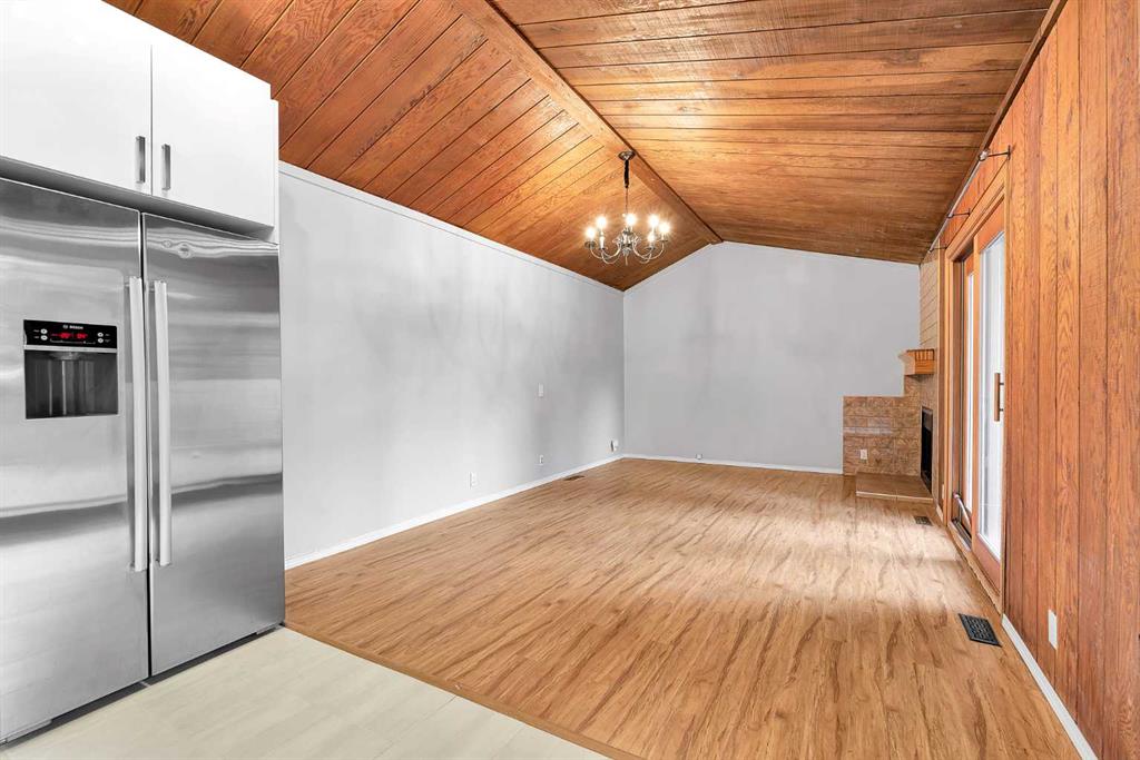 Picture for 319, 5404 10 Avenue SE