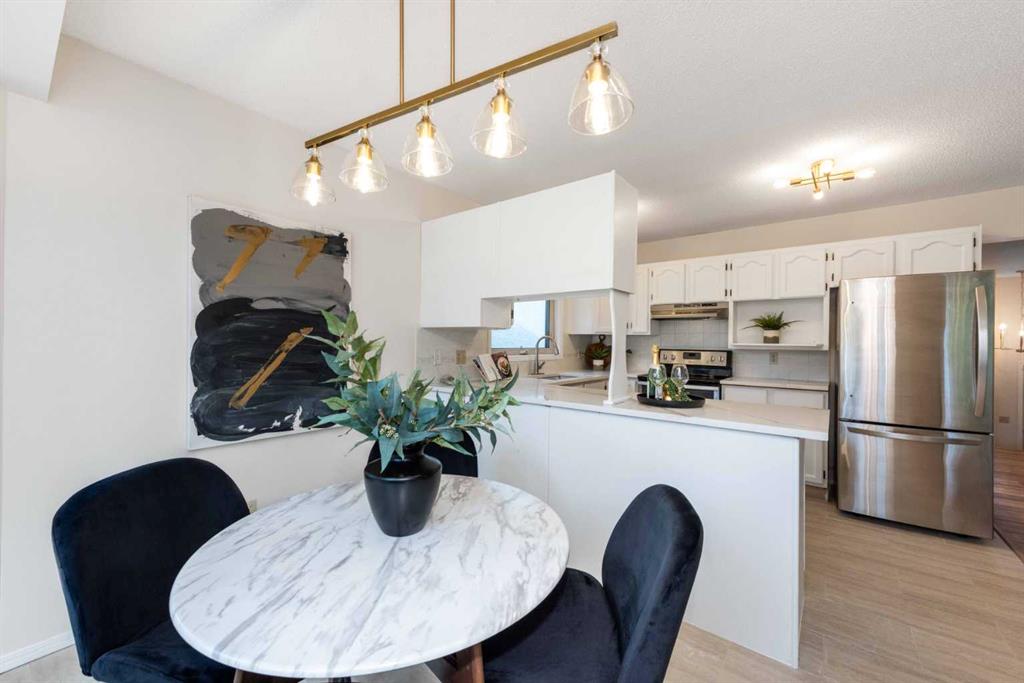 Picture for 47 Hawkstone Drive NW