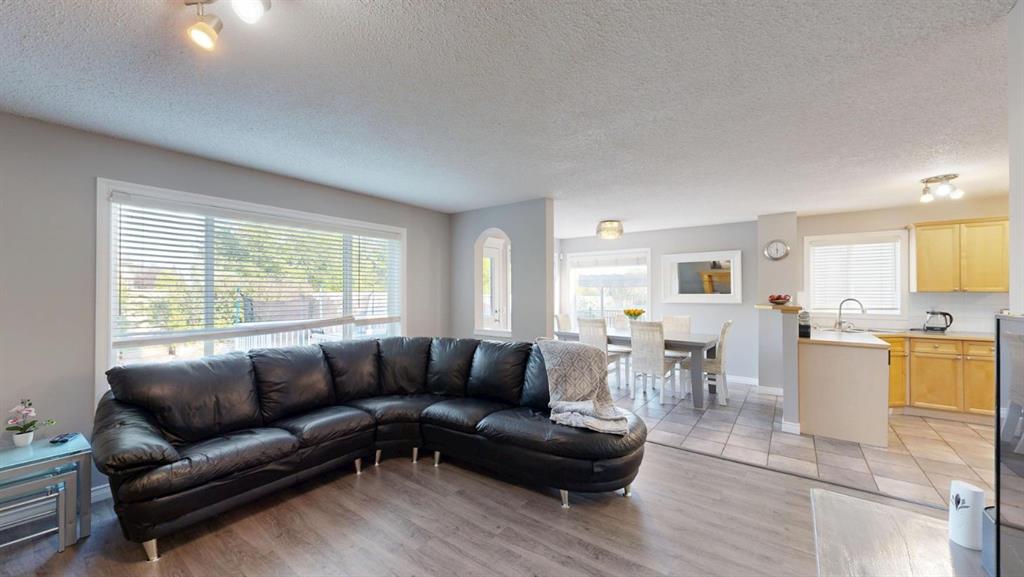 Picture for 70 Crystalridge Close 