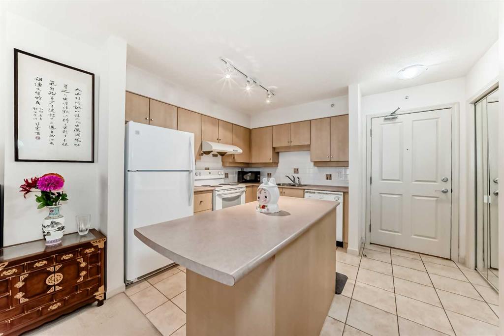 Picture for 602, 650 10 Street SW