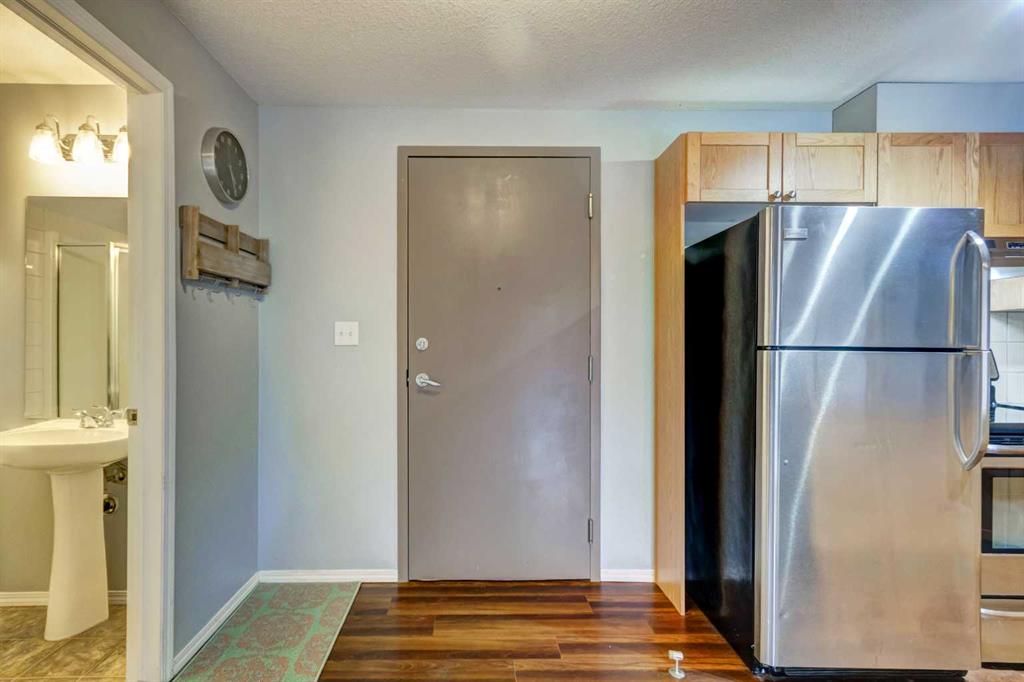 Picture for 213, 186 Kananaskis Way  