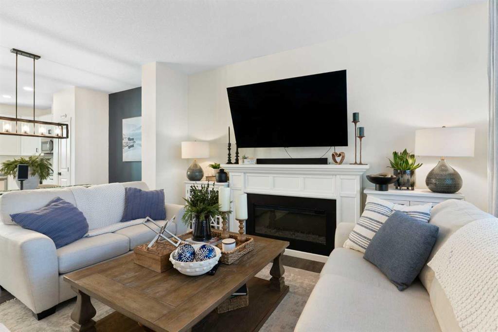 Picture for 340 Kingsmere Way SE