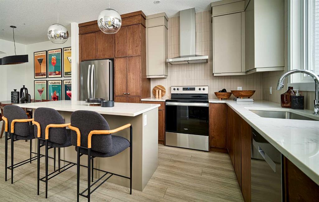 Picture for 906 Chinook Winds Meadow SW