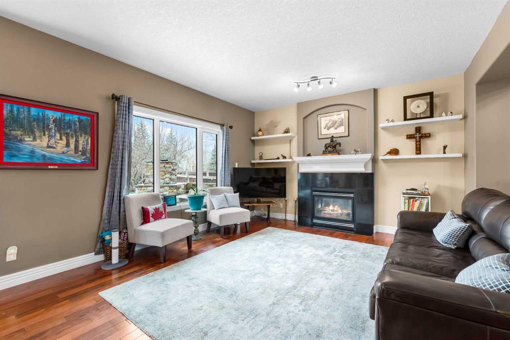 Picture for 20 Royal Highland Court NW