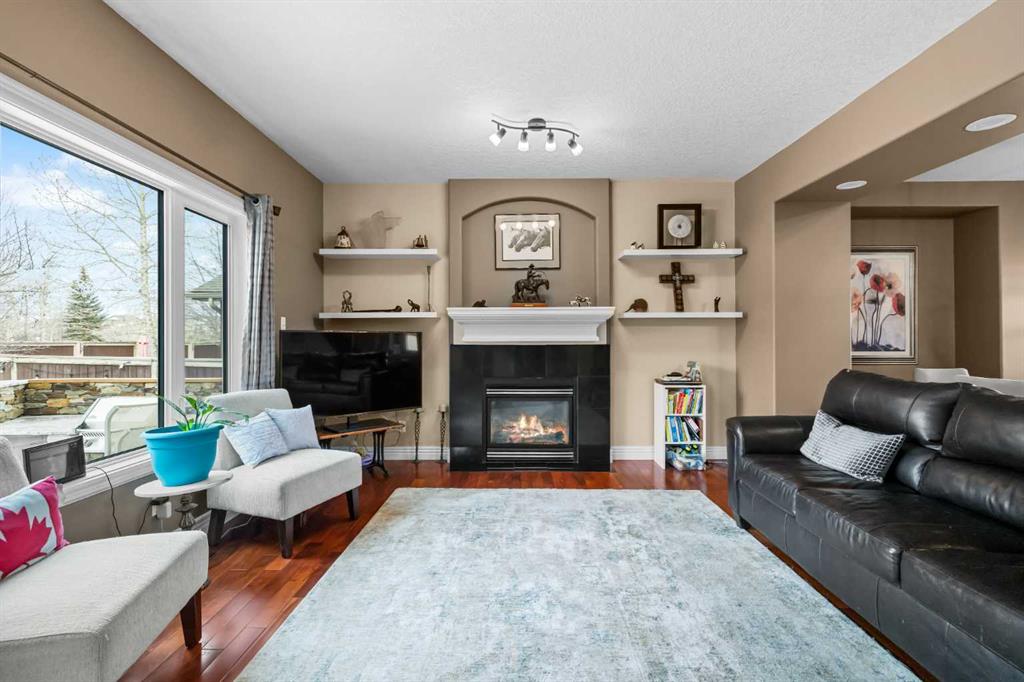 Picture for 20 Royal Highland Court NW