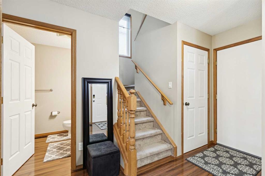 Picture for 70 Tuscarora Close NW