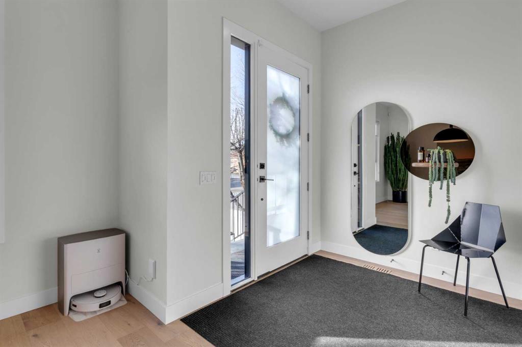 Picture for 606 9 Avenue NE