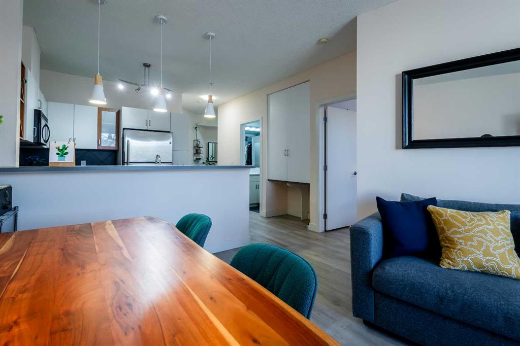 Picture for 219, 3600 15A Street SW