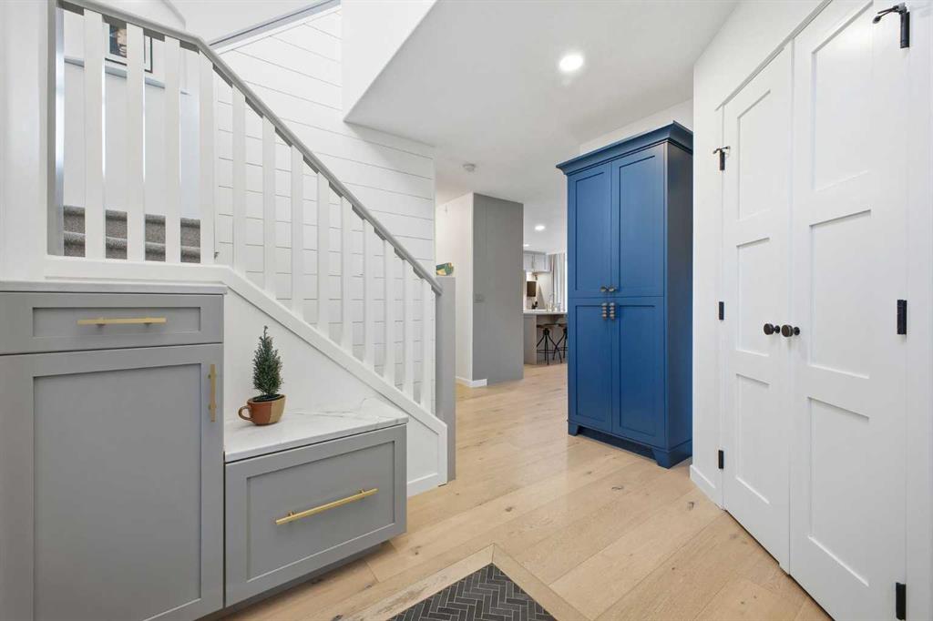 Picture for 153 Cougarstone Common SW