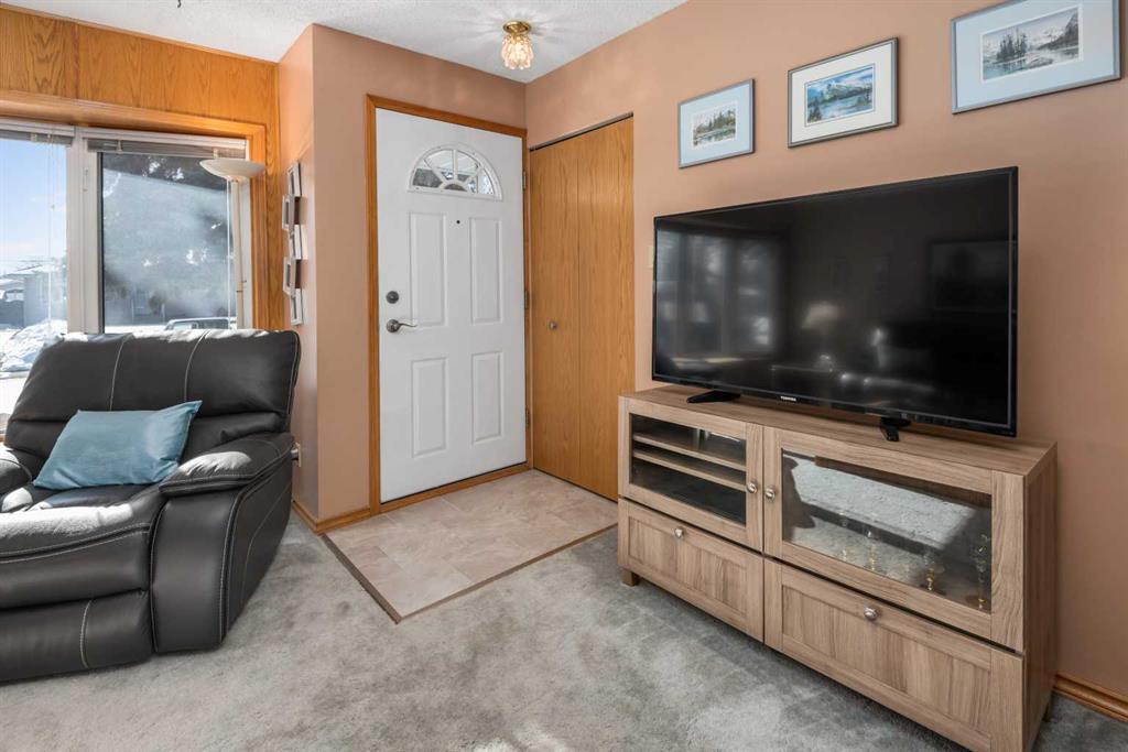 Picture for 9616 Assiniboine Road SE