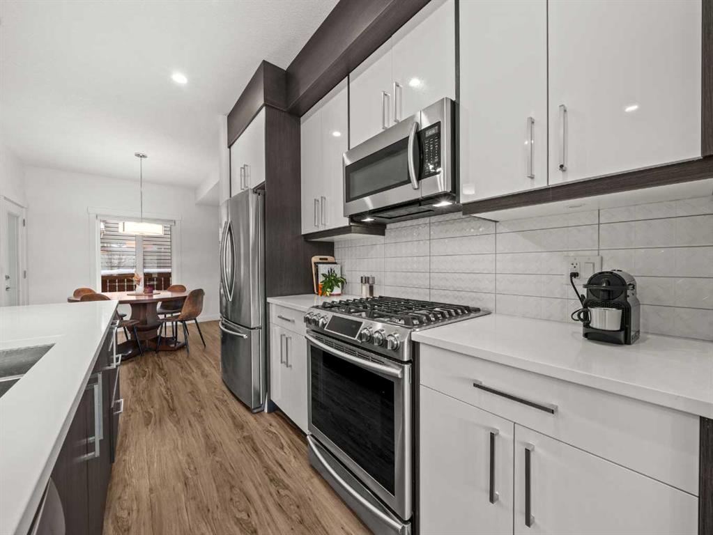 Picture for 1883 47 Street NW