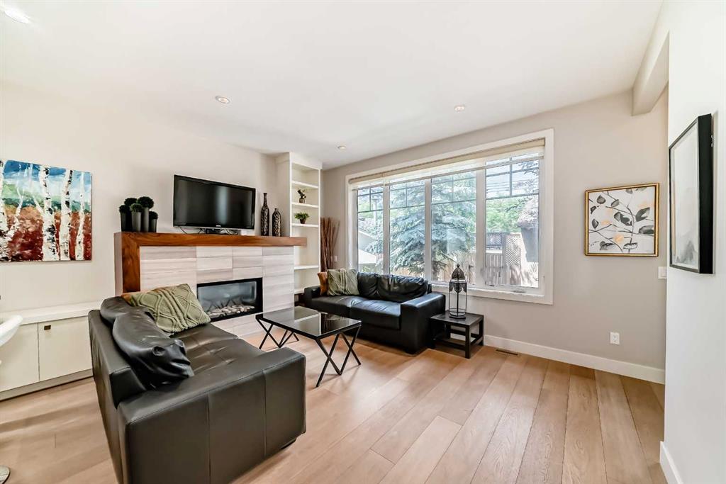 Picture for 2, 924 3 Avenue NW