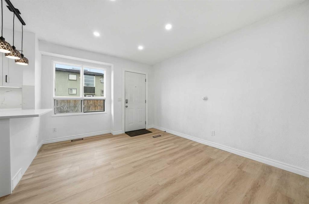 Picture for 3, 2804 17 Avenue SW