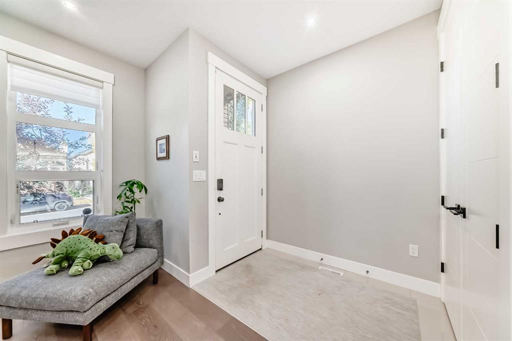 Picture for 2234 28 Street SW