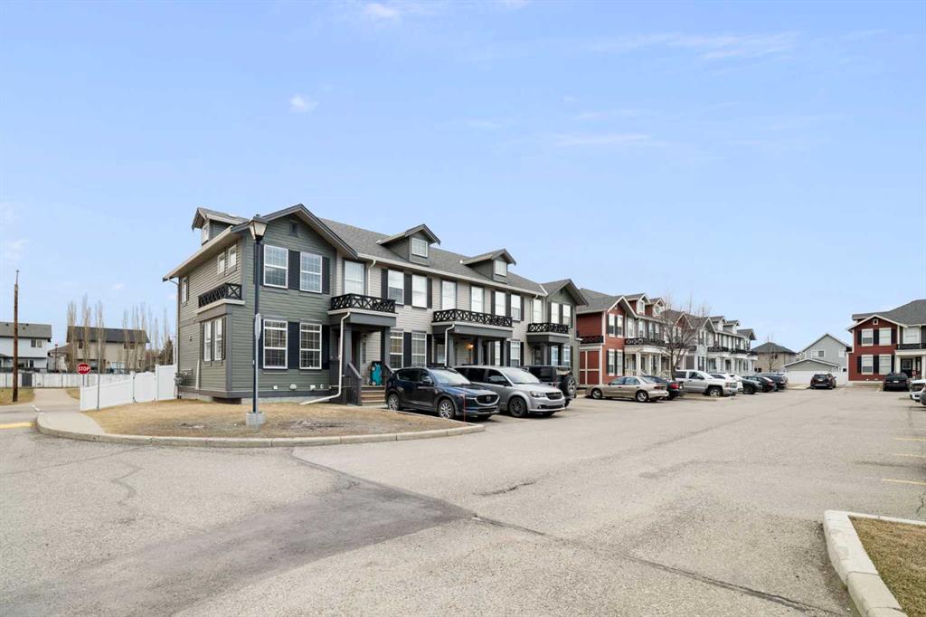 Picture for 202, 1001 8 Street NW